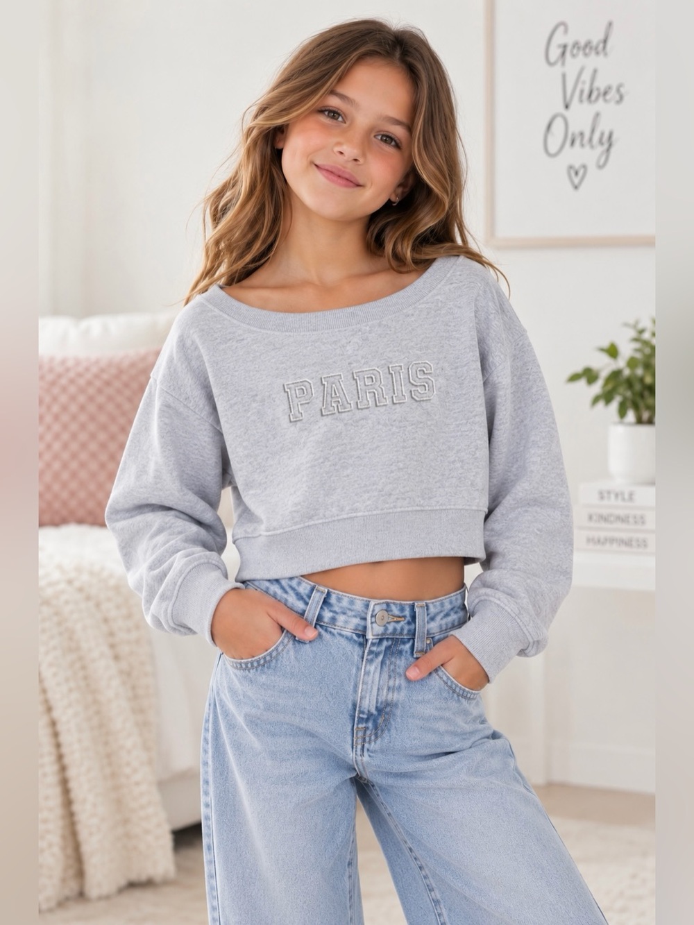 🇫🇷✨ Paris Cropped Sweatshirt | Girls | Gray | Cozy Fall Essential